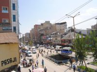 Yüksekova'da yasak kalktı, hayat normale dönüyor