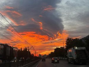Bursa'da gökyüzünde görsel şölen