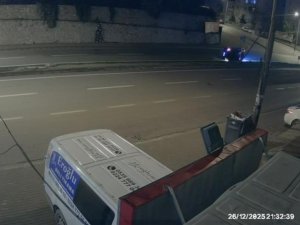 Bursa'da kaza anı saniye saniye kamerada