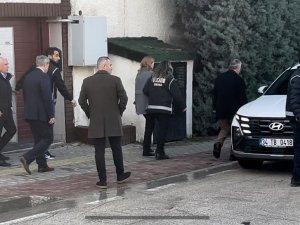 Bursa Büyükşehir Belediye Başkanı Bozbey gözaltına alındı