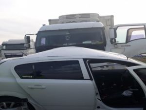 Bursa'da kırmızı ışıkta kamyon dehşeti